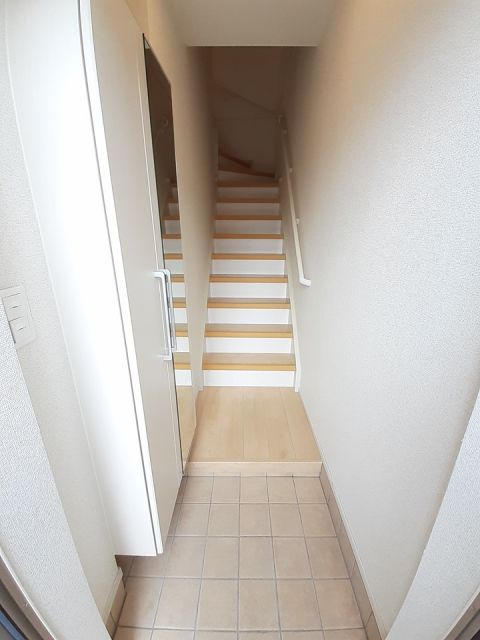 オプスKAMIFUKUOKAの玄関写真