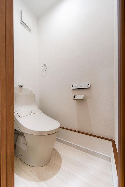 ルーナクレシェンテ鷺宮のトイレ写真