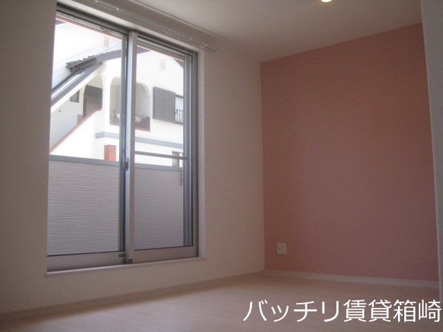 居室・リビング　画像は同型イメージの為、現況を優先いたします。