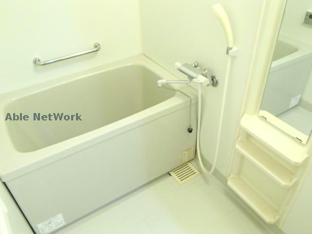 バス・シャワールーム　※同物件別部屋の写真です。