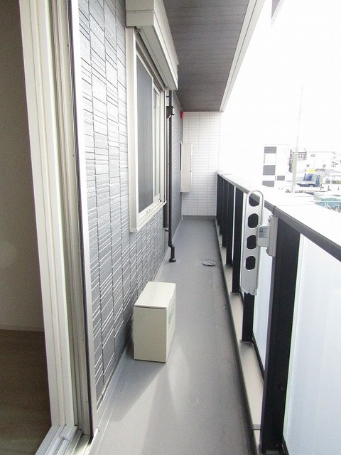 バルコニー　同一物件別部屋写真