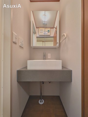 洗面設備　別タイプのお部屋の写真です
