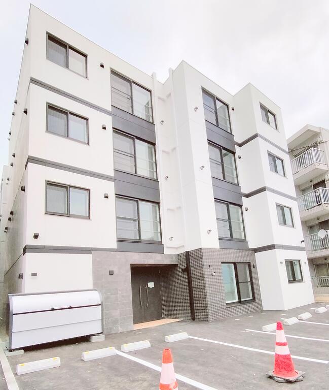 建物外観　都市ガス完備の人気のデザイナーズマンションです♪
