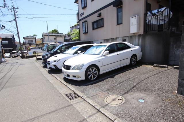 駐車場　駐車場（要空き確認）