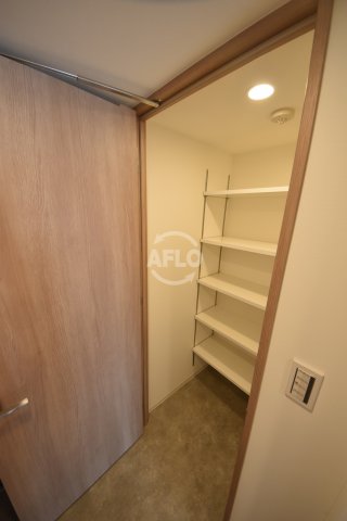 収納　アーバス天満橋　収納