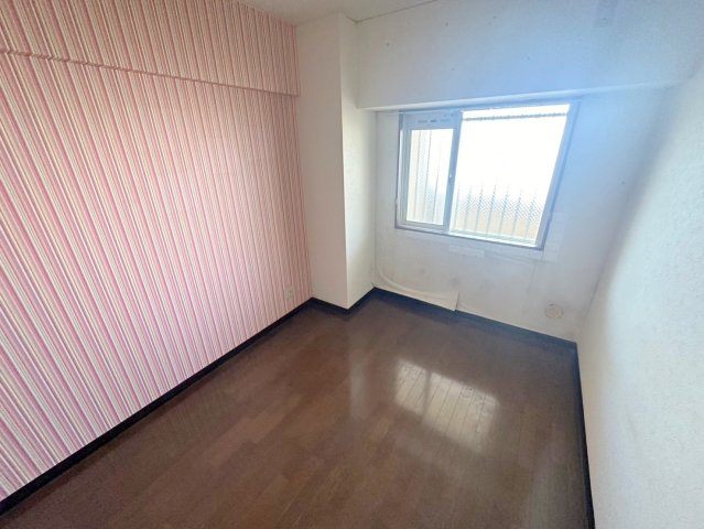 居室・リビング　どんな家具でも合わせやすいですよ。