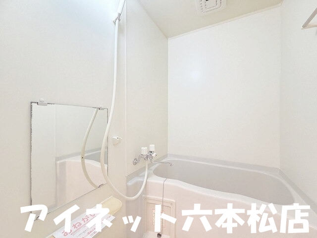 バス・シャワールーム　ゆっくり癒しましょう。