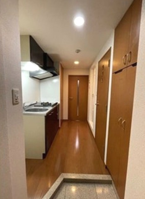 玄関　同仕様別部屋