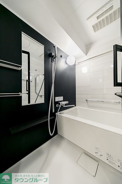 バス・シャワールーム　※写真は同タイプ住戸です。