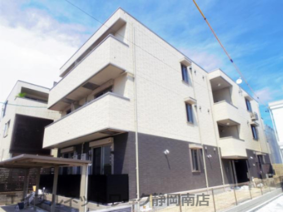 建物外観　落ち着いた雰囲気の外観です
