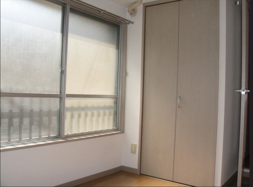 SEIWAビルの居間写真