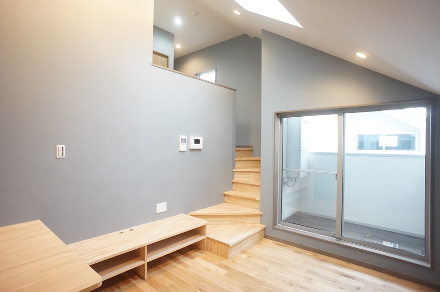 その他部屋・スペース　スキップフロア５.８帖のスペースです！クローゼット無し！