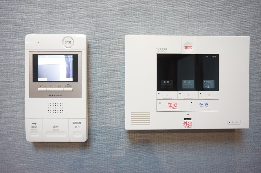 セキュリティ　セコム・ホームセキュリティ！TVモニター付インターホン！