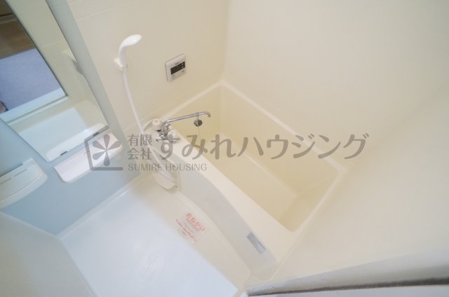 バス・シャワールーム　参考、同建物・反転間取りの号室