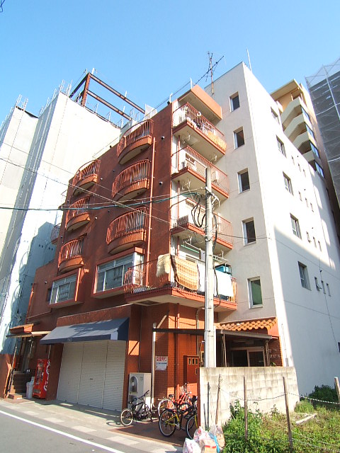 福岡県福岡市中央区荒戸１（マンション）の賃貸物件の外観