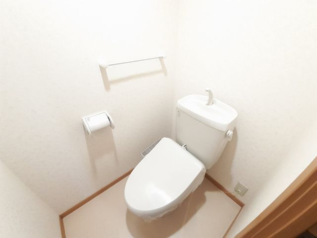 【リバ－サイド神田のトイレ】