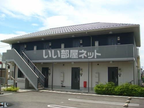 四日市市石塚町のアパートの建物外観