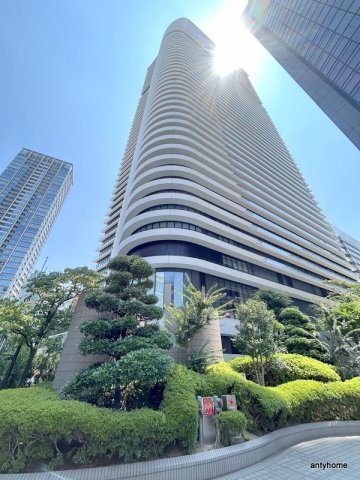 【Brillia Tower堂島の建物外観】