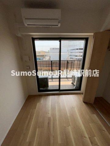 居室・リビング　こちらの居間で趣味の時間をお楽しみください