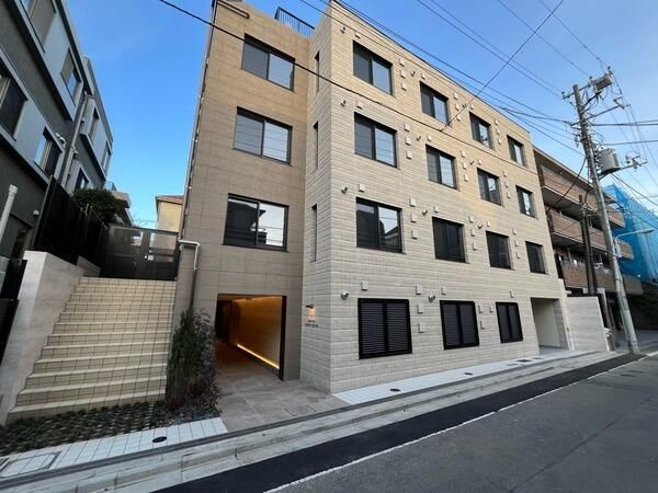 コンポジット千駄木ヒルトップの建物外観