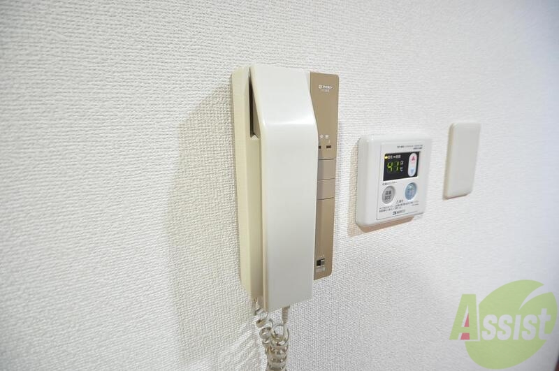 セキュリティ　来客はインターフォンで確認してからドアを開けてくださいね