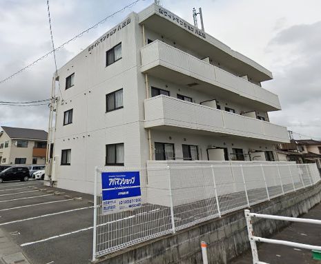 【ホワイトマンション八反田の建物外観】