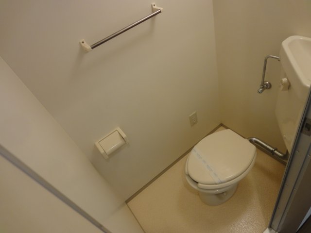 トイレ　同物件別室です
