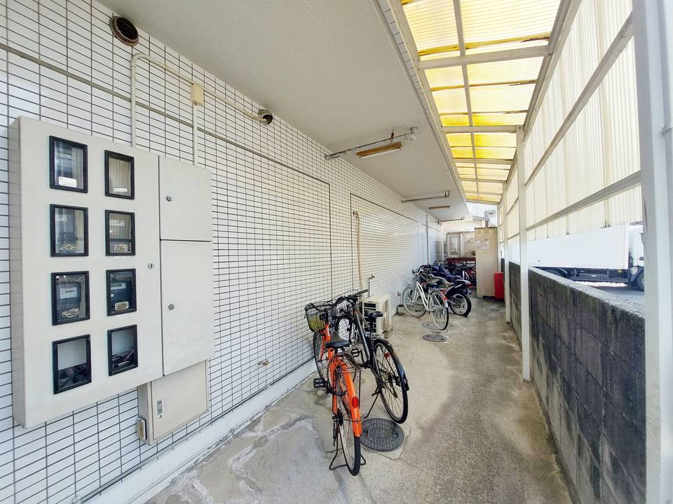 駐車場　駐輪場