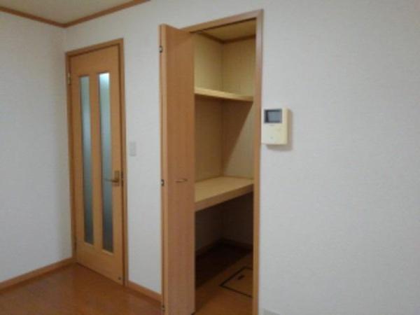 収納　ウォークインクローゼット！