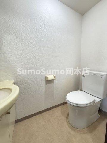 トイレ　ゆったりとした空間のトイレです