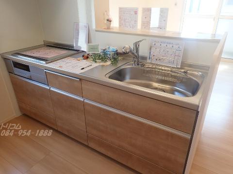 キッチン　IH＆グリル付システムキッチン（イメージ）