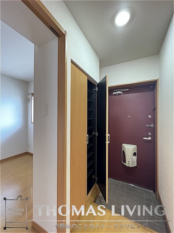 玄関　大容量のシューズボックス御座いますよ。