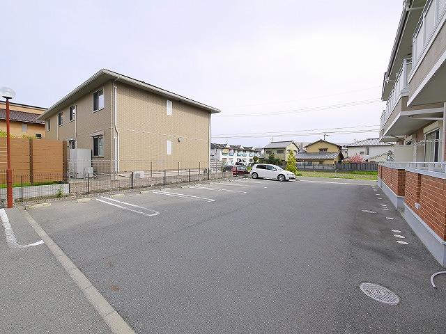 駐車場　駐車スペースもあります