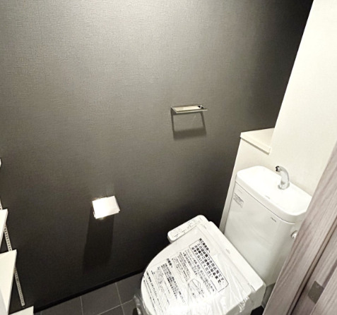 トイレ　※別部屋の参考写真です。