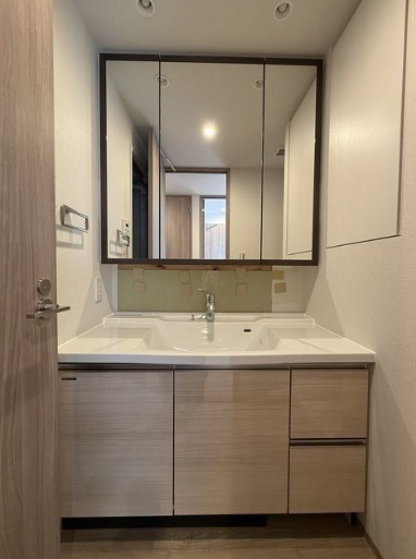 洗面設備　写真は同タイプ住居です