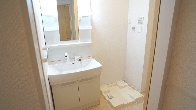 洗面設備　広い洗面スペース