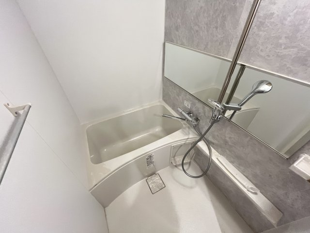 バス・シャワールーム　お風呂で日々の疲れを落としましょう