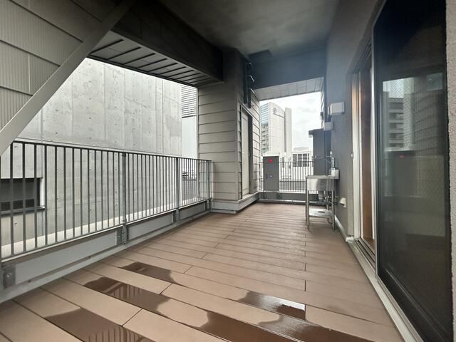 バルコニー　バルコニー