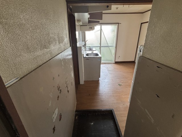 玄関　収納もある玄関です