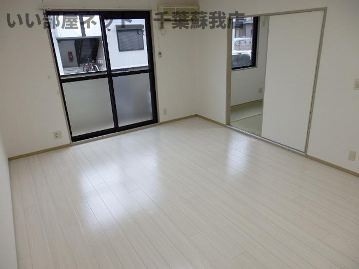 居室・リビング　ゆったりとした居間です