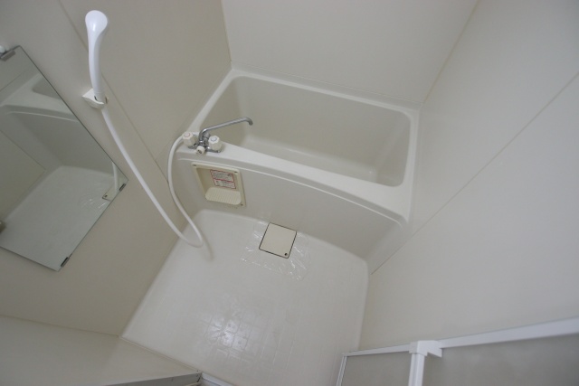 バス・シャワールーム　※別室の参考写真の為、現況優先です。