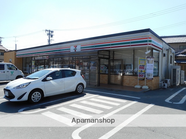 コンビニ　セブンイレブン（コンビニ）まで531m