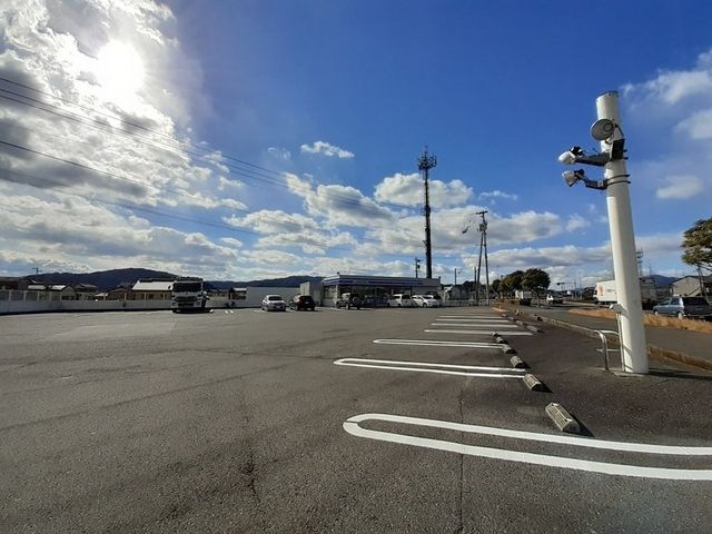 コンビニ　ローソン 土佐インター店（コンビニ）まで350m
