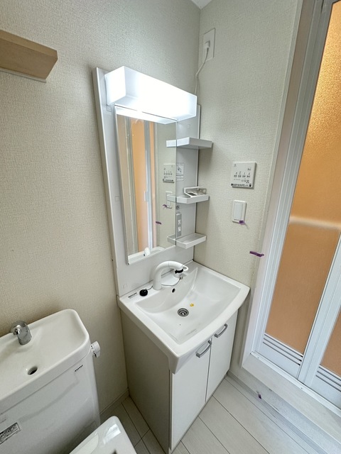 洗面設備　★同施工別建物の参考写真です★