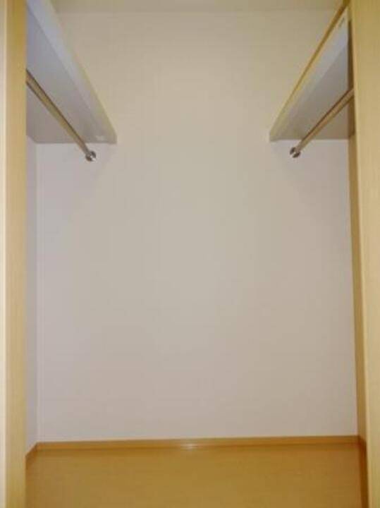 収納　ウォークインクローゼット