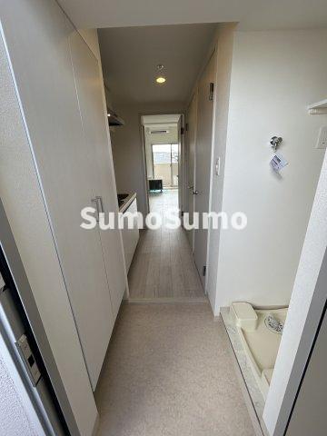 玄関　収納もある玄関です