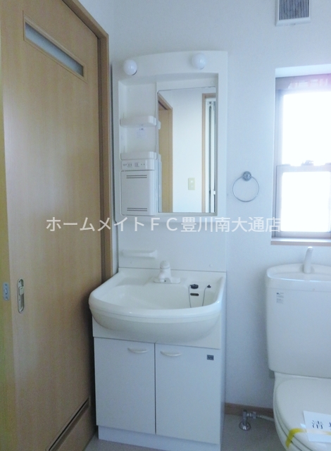 洗面設備　同型別部屋写真