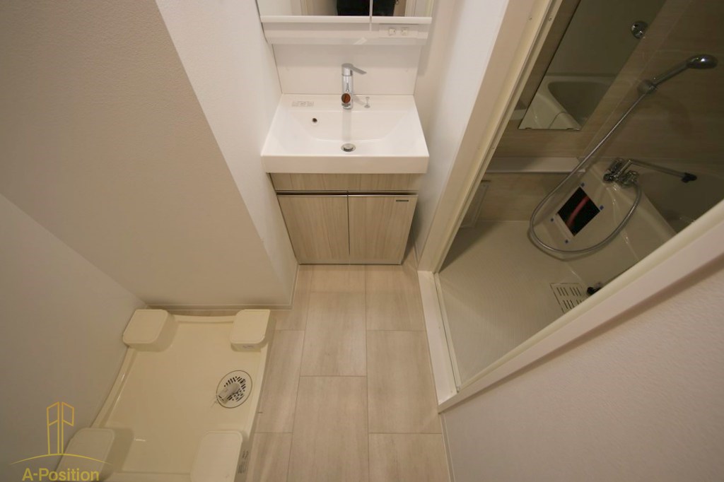 洗面設備　J-BRIGHT UMEDA KITA