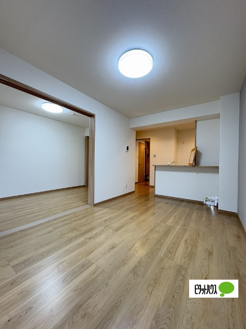 居室・リビング　１０２