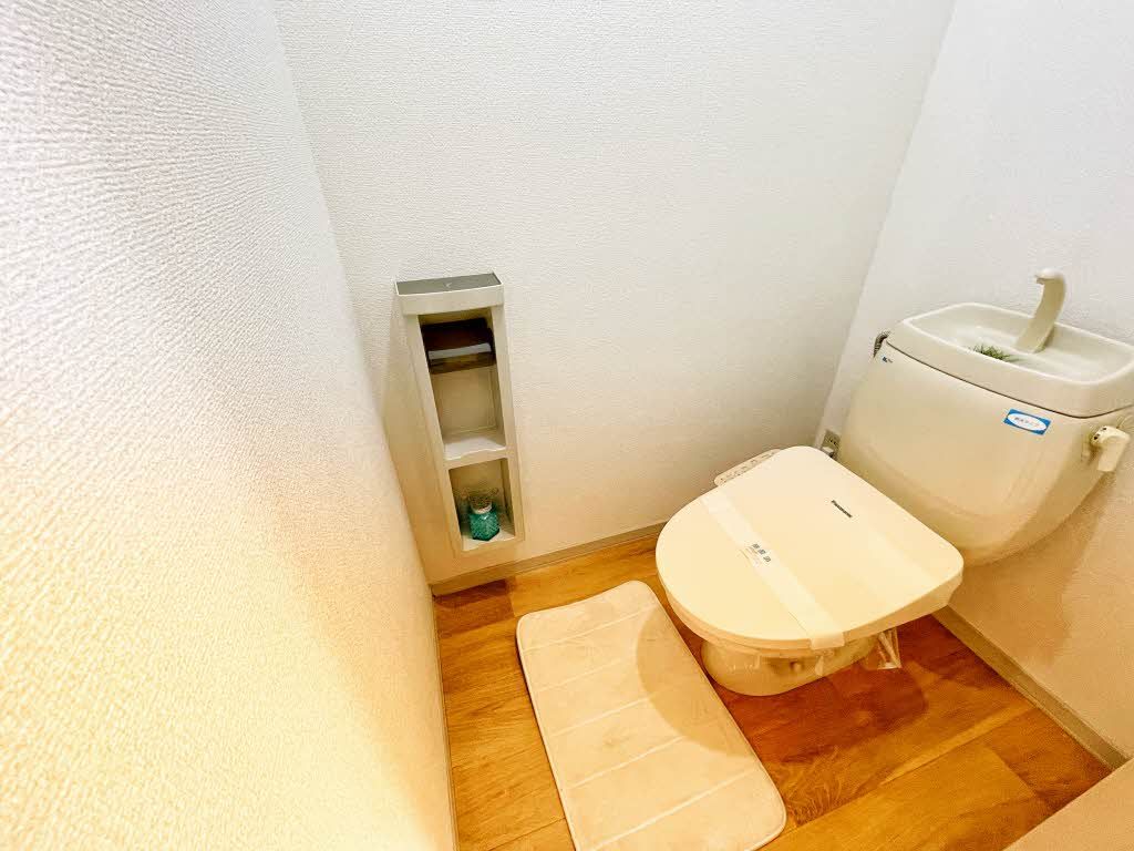 トイレ　トイレ